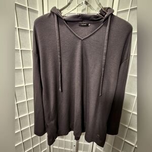 Natori Large Fuji Hooded V-Neck lounge top in Dark Charcoal